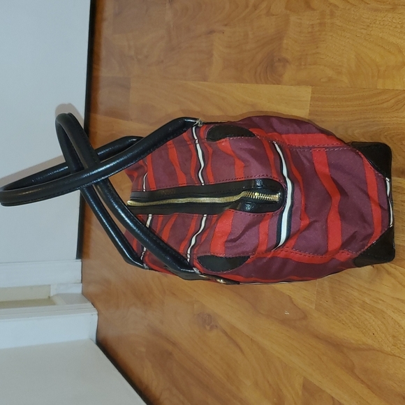 ♠️Stripped Kate Spade Bag♠️ - Picture 5 of 11